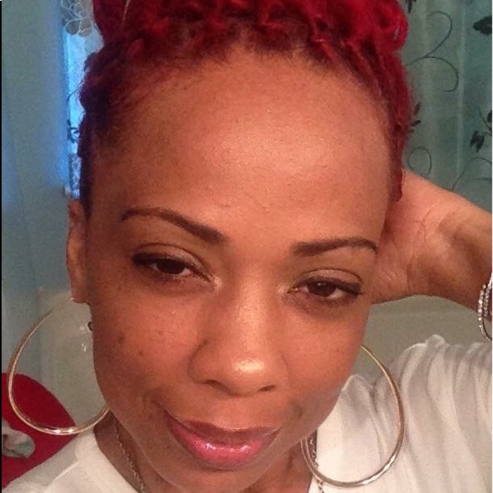 Meet your Posher, Simone